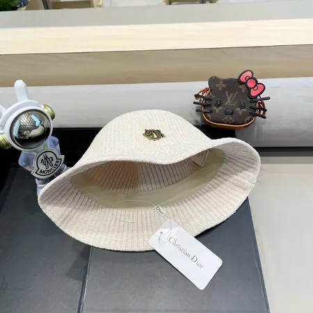 ディオール 帽子