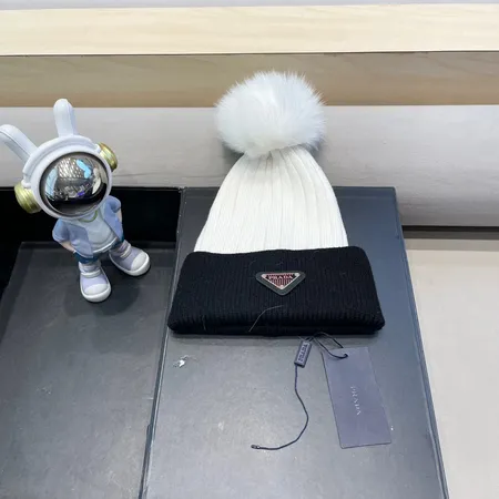 プラダ 帽子