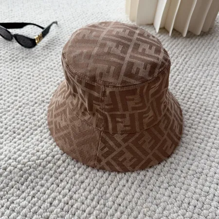 フェンディ 帽子