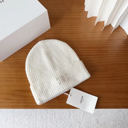 セリーヌ 帽子