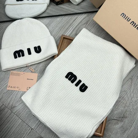 ミュウミュウ 帽子
