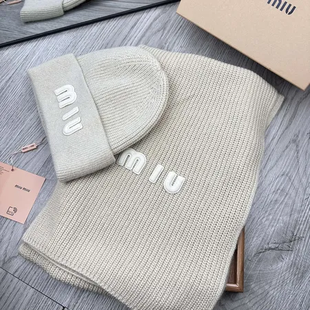 ミュウミュウ 帽子