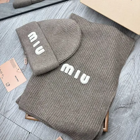 ミュウミュウ 帽子