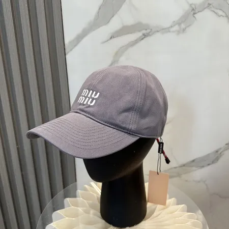 ミュウミュウ 帽子