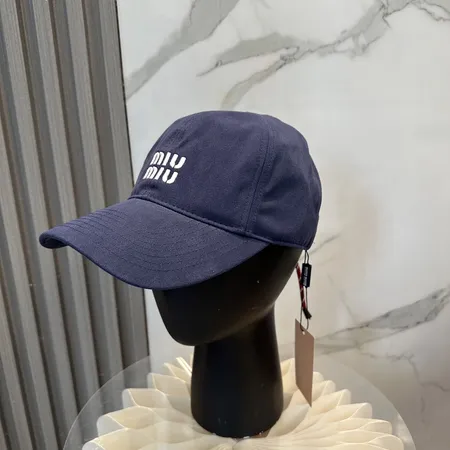 ミュウミュウ 帽子