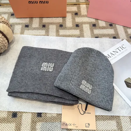 ミュウミュウ 帽子