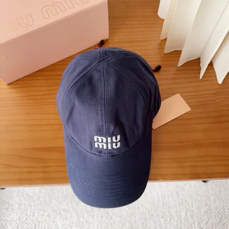 ミュウミュウ 帽子