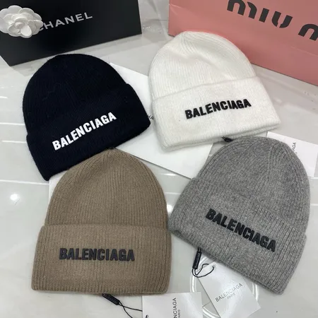 バレンシアガ 帽子