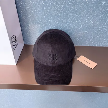 ミュウミュウ 帽子