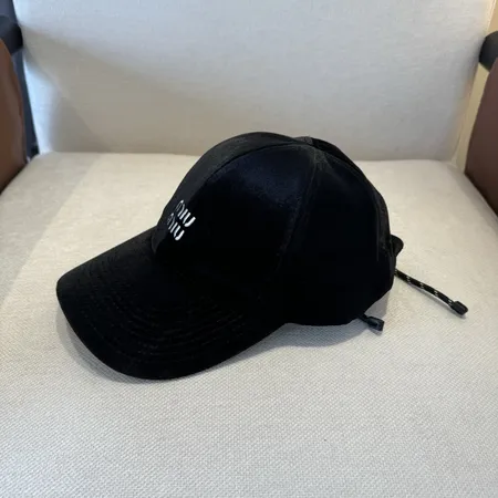 ミュウミュウ 帽子