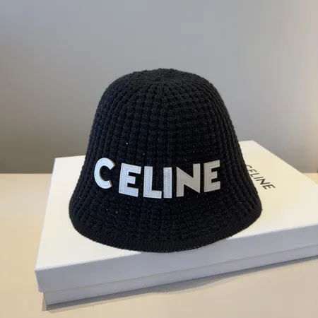 セリーヌ 帽子