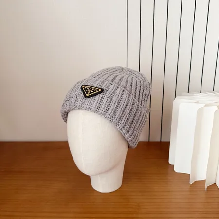 プラダ 帽子