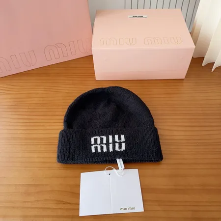 ミュウミュウ 帽子