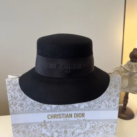 ディオール 帽子