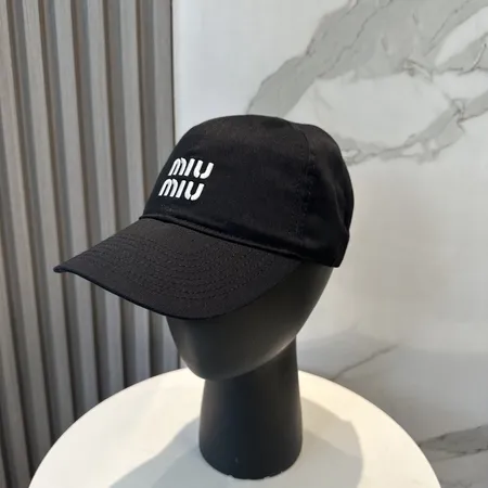 ミュウミュウ 帽子