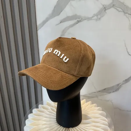 ミュウミュウ 帽子