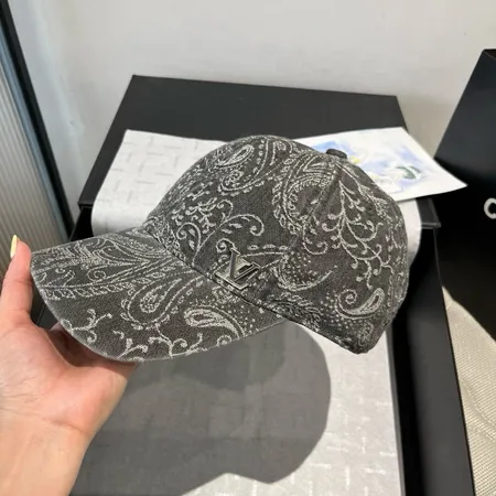 ルイヴィトン 帽子