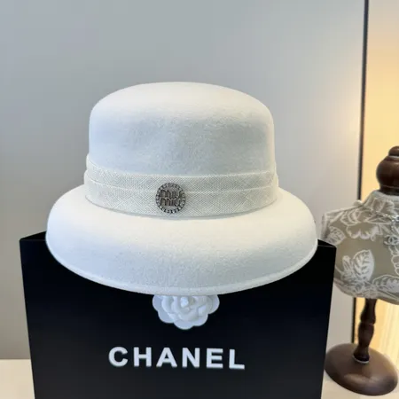 ミュウミュウ 帽子