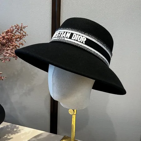 ディオール 帽子