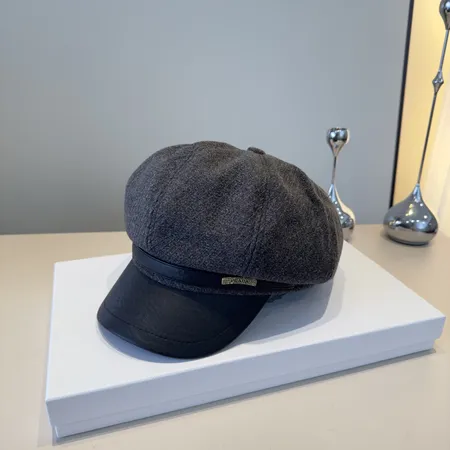 プラダ 帽子