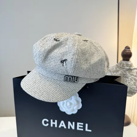 ミュウミュウ 帽子