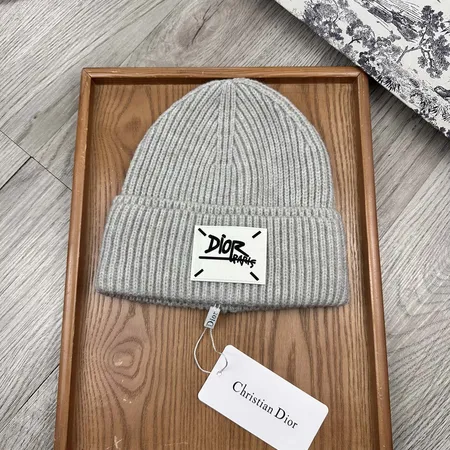 ディオール 帽子