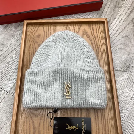 バレンシアガ 帽子