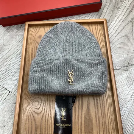 バレンシアガ 帽子