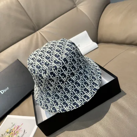 ディオール 帽子