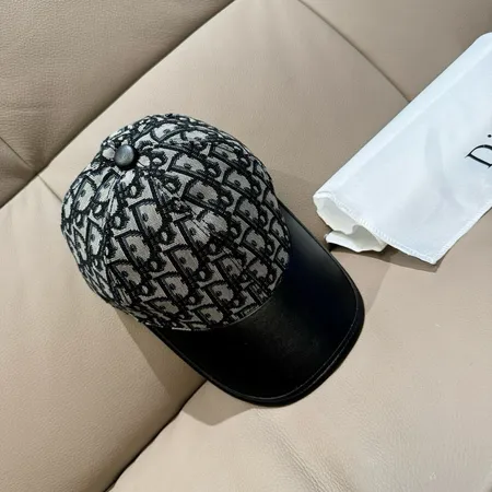 ディオール 帽子