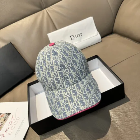 ディオール 帽子