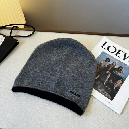 プラダ 帽子