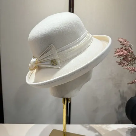 ヴァレンティノ 帽子