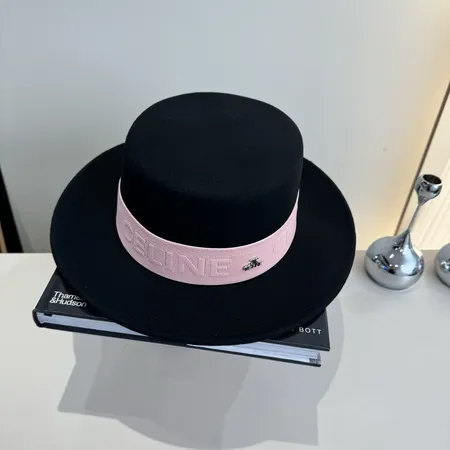 セリーヌ 帽子