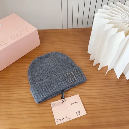 ミュウミュウ 帽子