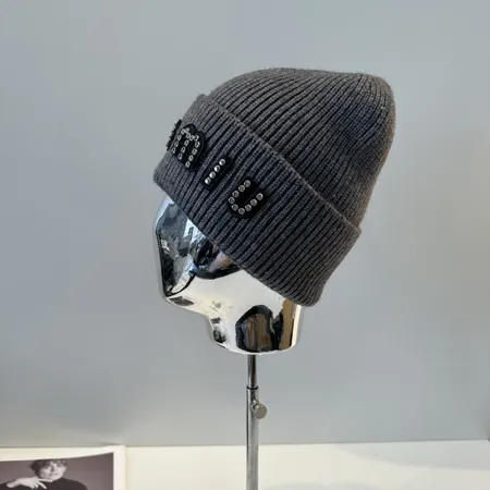 ヴァレンティノ 帽子