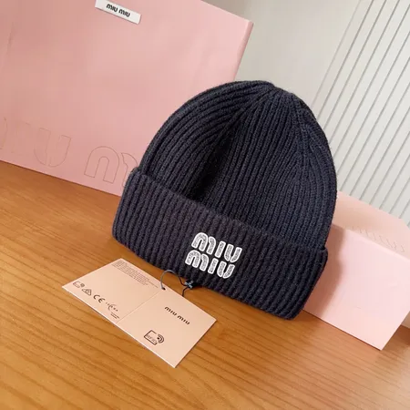 ミュウミュウ 帽子
