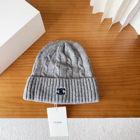 セリーヌ 帽子