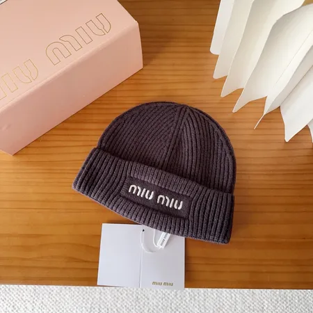 ミュウミュウ 帽子