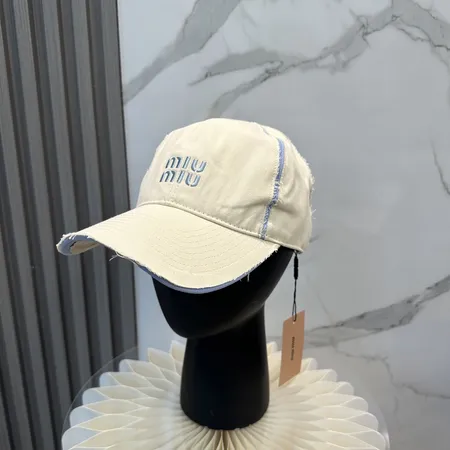 ミュウミュウ 帽子