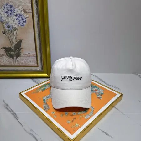 イブサンローラン 帽子