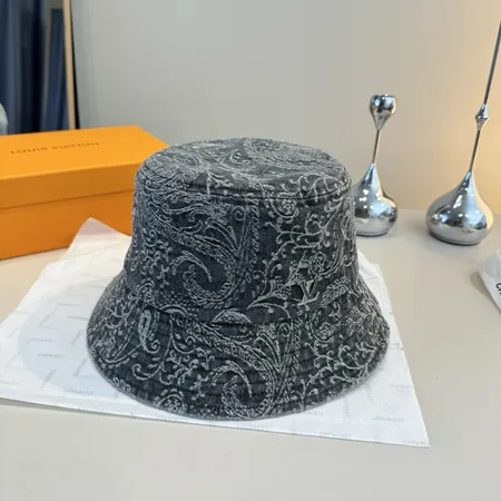 ルイヴィトン 帽子