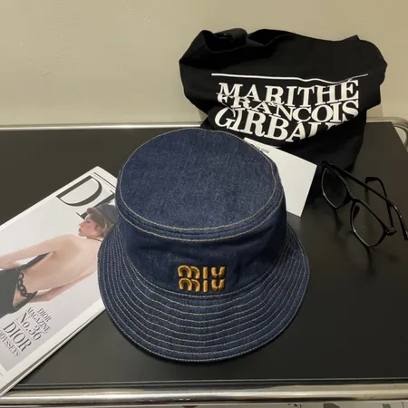 ミュウミュウ 帽子