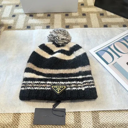 プラダ 帽子