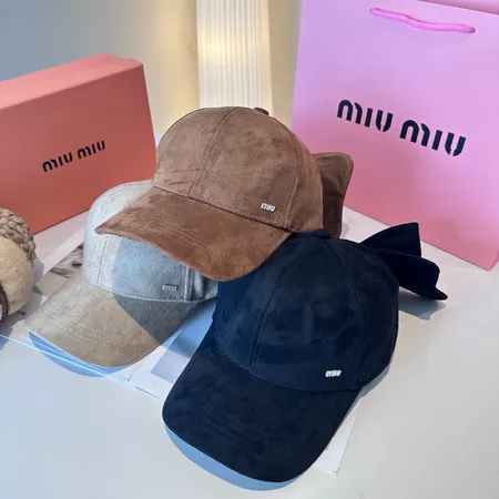 ヴァレンティノ 帽子