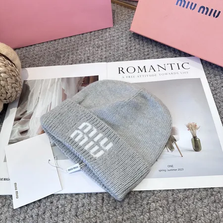 ミュウミュウ 帽子