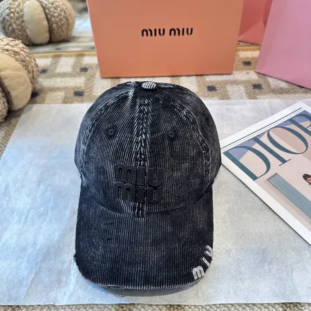 ミュウミュウ 帽子