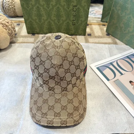 ルイヴィトン 帽子