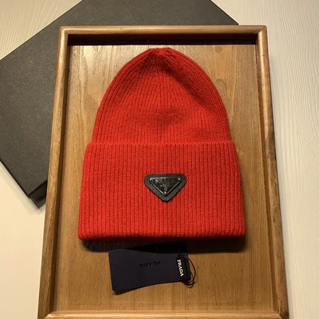 イブサンローラン 帽子