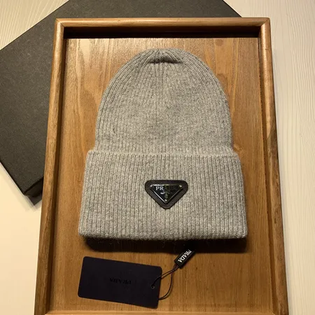 イブサンローラン 帽子